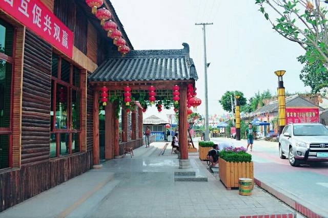 宽敞明亮的大厅供宾客酬宾，聚会
